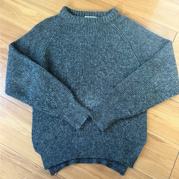 Modern Citizen Charcoal Crew Neck Sweater Cozy Winter Knits Timeless Minimalist - Picture 2 of 8
